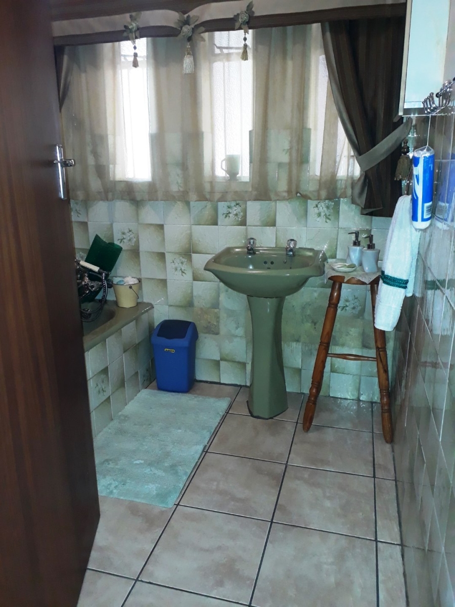 4 Bedroom Property for Sale in Vaalpark Free State